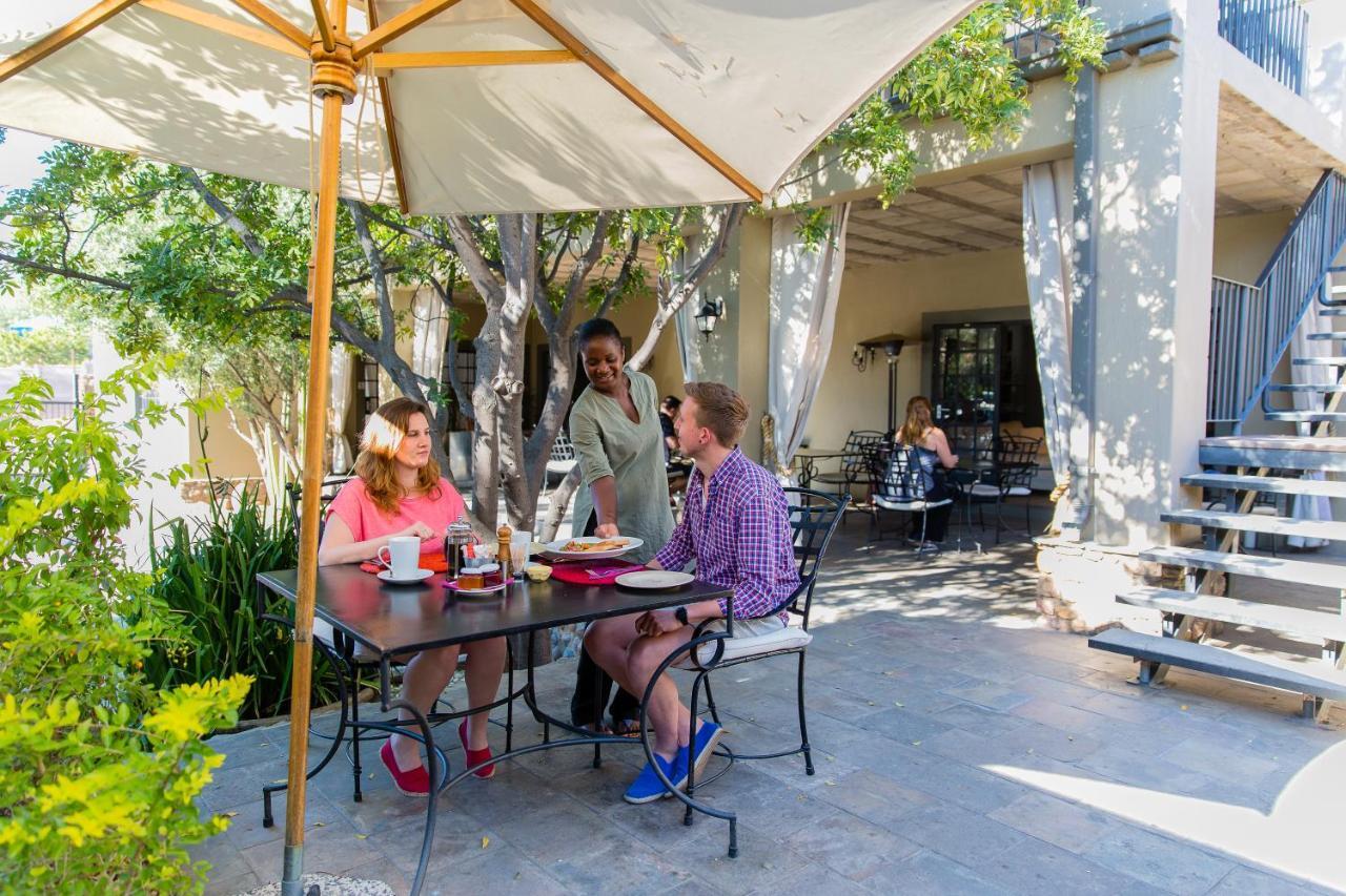 Olive Grove Guesthouse Windhoek Eksteriør billede